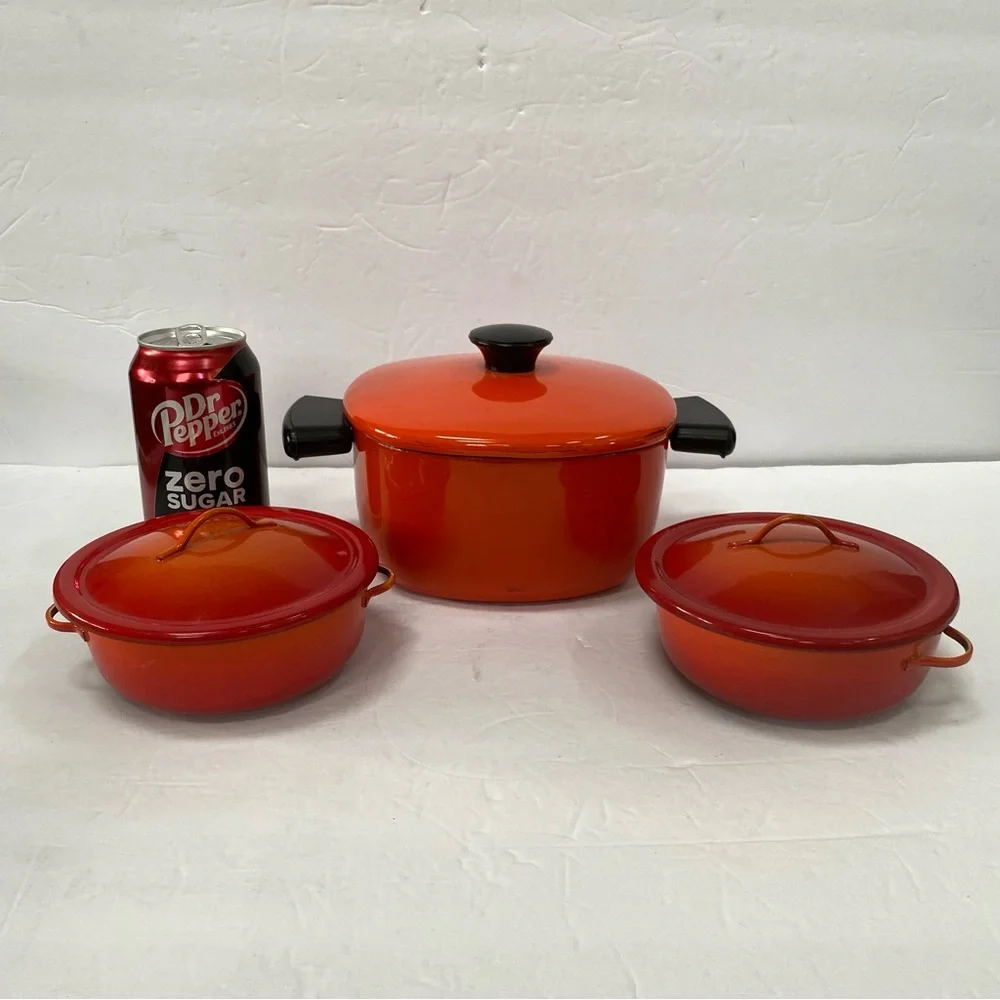 Lot of 3 Small Orange Enamel Pots and Lids Bakeware Iron Metal with Handles
